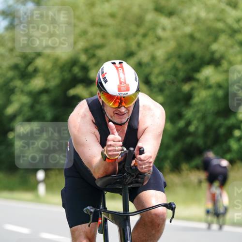 21.06.2026 - Viking Triathlon Michael Burmester http://msf.ph/oto/9867828 21.06.2026 12:21:35 Radfahren 100, 100, 102, 147, 161, 214, 234, 249, 275, 399, 465, 475, 505, 508, 533, 624, 632, 650 meine-sportfotos.de