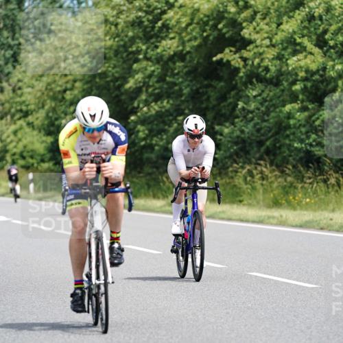 21.06.2026 - Viking Triathlon Michael Burmester http://msf.ph/oto/9867903 21.06.2026 12:21:50 Radfahren 41, 53, 86, 100, 100, 102, 202, 234, 243, 321, 324, 341, 465, 469, 475, 505, 533, 624, 632, 645, 668, 670 meine-sportfotos.de