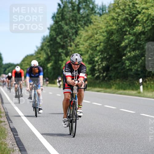 21.06.2026 - Viking Triathlon Michael Burmester http://msf.ph/oto/9867922 21.06.2026 12:21:53 Radfahren 41, 53, 83, 86, 100, 102, 202, 205, 219, 238, 239, 243, 321, 324, 341, 429, 456, 467, 469, 475, 505, 533, 624, 632, 645, 668, 670 meine-sportfotos.de