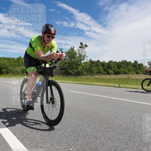 21.06.2026 - Viking Triathlon Michael Burmester http://msf.ph/oto/9867947 21.06.2026 11:43:40 Radfahren 31, 41, 58, 64, 66, 66, 68, 70, 86, 94, 101, 165, 316, 370, 371, 386, 419, 429, 441, 442, 546, 612, 668 meine-sportfotos.de