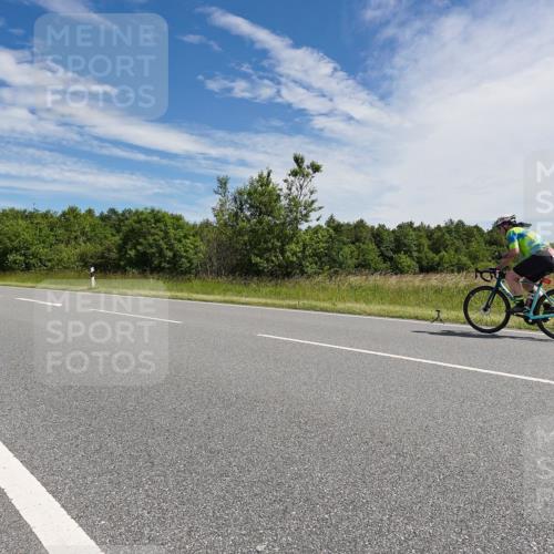 21.06.2026 - Viking Triathlon Michael Burmester http://msf.ph/oto/9867954 21.06.2026 11:43:45 Radfahren 31, 41, 58, 64, 66, 66, 68, 68, 70, 86, 94, 101, 165, 255, 316, 370, 371, 386, 419, 429, 441, 442, 546, 612, 668 meine-sportfotos.de