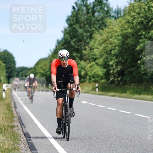21.06.2026 - Viking Triathlon Michael Burmester http://msf.ph/oto/9867963 21.06.2026 12:21:56 Radfahren 41, 53, 83, 86, 100, 202, 205, 219, 238, 239, 243, 321, 324, 341, 429, 456, 467, 469, 533, 624, 632, 645, 668, 670 meine-sportfotos.de