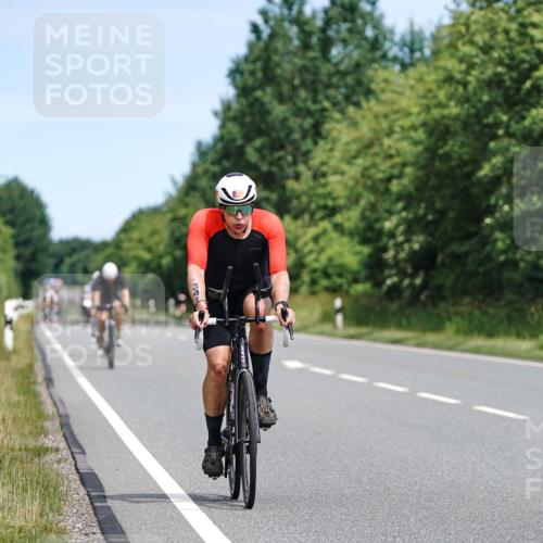 21.06.2026 - Viking Triathlon Michael Burmester http://msf.ph/oto/9867968 21.06.2026 12:21:57 Radfahren 41, 53, 83, 86, 100, 202, 205, 219, 238, 239, 243, 321, 324, 341, 429, 456, 467, 469, 533, 624, 632, 645, 668, 670 meine-sportfotos.de