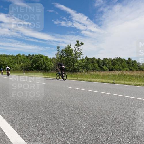 21.06.2026 - Viking Triathlon Michael Burmester http://msf.ph/oto/9867974 21.06.2026 11:43:57 Radfahren 20, 66, 68, 70, 70, 75, 255, 261, 370, 370, 386, 419, 441, 463, 546, 612, 642 meine-sportfotos.de