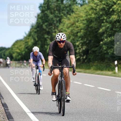 21.06.2026 - Viking Triathlon Michael Burmester http://msf.ph/oto/9868003 21.06.2026 12:22:01 Radfahren 41, 53, 83, 86, 100, 202, 205, 219, 238, 239, 243, 321, 324, 341, 369, 429, 456, 467, 469, 533, 606, 632, 645, 668, 670 meine-sportfotos.de
