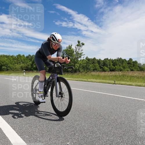 21.06.2026 - Viking Triathlon Michael Burmester http://msf.ph/oto/9868008 21.06.2026 11:44:11 Radfahren 20, 44, 70, 75, 84, 163, 289, 348, 370, 374, 387, 411, 419, 463, 509, 608, 613, 642, 670 meine-sportfotos.de
