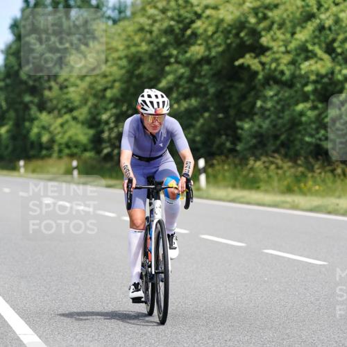 21.06.2026 - Viking Triathlon Michael Burmester http://msf.ph/oto/9868013 21.06.2026 12:22:03 Radfahren 41, 53, 83, 86, 202, 205, 219, 238, 239, 243, 318, 321, 324, 341, 369, 429, 456, 467, 469, 606, 645, 668, 670 meine-sportfotos.de