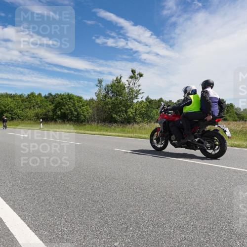21.06.2026 - Viking Triathlon Michael Burmester http://msf.ph/oto/9868064 21.06.2026 11:44:28 Radfahren 44, 56, 84, 163, 166, 199, 211, 252, 282, 289, 348, 348, 374, 387, 411, 509, 561, 608, 613, 643 meine-sportfotos.de