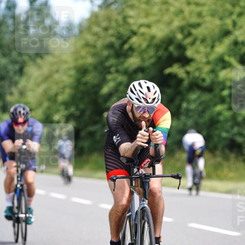 21.06.2026 - Viking Triathlon Michael Burmester http://msf.ph/oto/9868084 21.06.2026 12:22:25 Radfahren 94, 132, 142, 192, 262, 279, 318, 329, 369, 442, 523, 548, 606, 644 meine-sportfotos.de