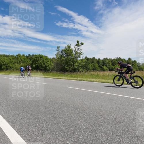 21.06.2026 - Viking Triathlon Michael Burmester http://msf.ph/oto/9868109 21.06.2026 11:44:36 Radfahren 56, 162, 166, 199, 252, 266, 348, 548, 561, 643 meine-sportfotos.de