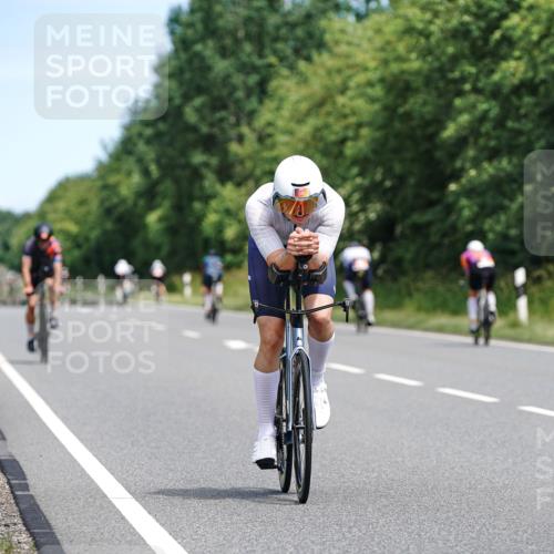21.06.2026 - Viking Triathlon Michael Burmester http://msf.ph/oto/9868113 21.06.2026 12:22:28 Radfahren 94, 132, 134, 142, 192, 262, 279, 318, 329, 369, 442, 523, 548, 577, 606, 644 meine-sportfotos.de