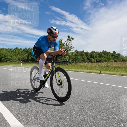 21.06.2026 - Viking Triathlon Michael Burmester http://msf.ph/oto/9868126 21.06.2026 11:44:54 Radfahren 63, 99, 113, 162, 257, 266, 382, 460, 522 meine-sportfotos.de