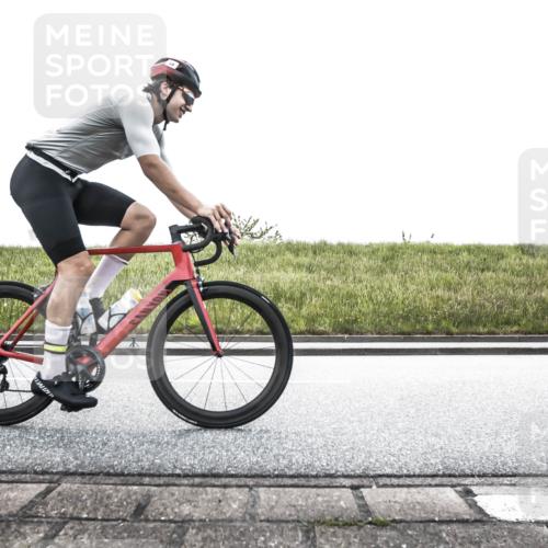 21.06.2026 - 29. Vierlanden-Triathlon H.Heesch http://msf.ph/oto/9868144 21.06.2026 10:44:51 Radfahren 34, 59, 121, 191, 261, 419, 452, 474 meine-sportfotos.de