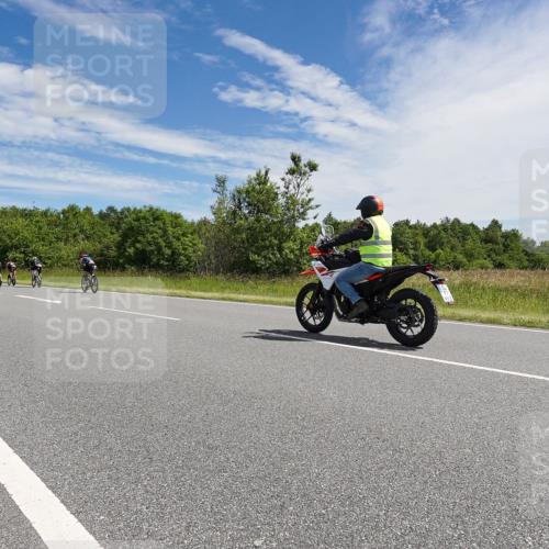 21.06.2026 - Viking Triathlon Michael Burmester http://msf.ph/oto/9868159 21.06.2026 11:45:03 Radfahren 72, 99, 113, 198, 382, 460, 522 meine-sportfotos.de