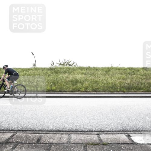 21.06.2026 - 29. Vierlanden-Triathlon H.Heesch http://msf.ph/oto/9868166 21.06.2026 10:44:59 Radfahren 419 meine-sportfotos.de