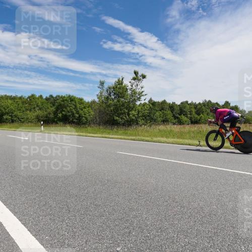 21.06.2026 - Viking Triathlon Michael Burmester http://msf.ph/oto/9868174 21.06.2026 11:45:31 Radfahren 8, 72, 78, 198, 259, 438, 526, 560 meine-sportfotos.de