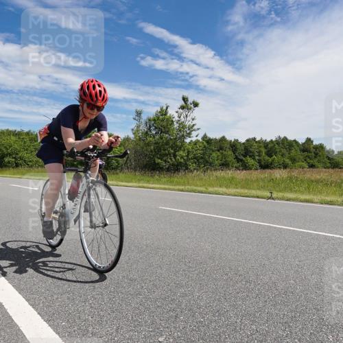 21.06.2026 - Viking Triathlon Michael Burmester http://msf.ph/oto/9868179 21.06.2026 11:45:32 Radfahren 8, 72, 78, 123, 198, 259, 438, 526, 560 meine-sportfotos.de
