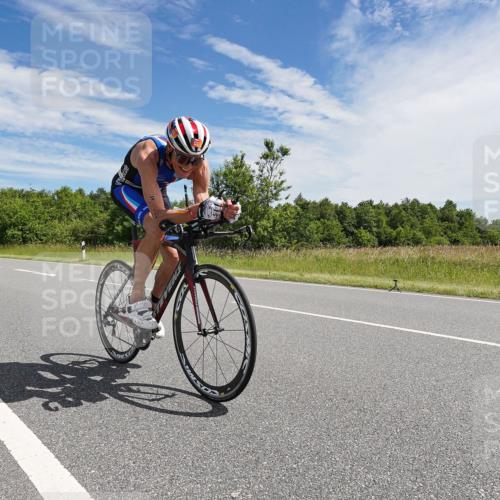 21.06.2026 - Viking Triathlon Michael Burmester http://msf.ph/oto/9868200 21.06.2026 11:45:54 Radfahren 46, 60, 111, 123, 138, 186, 186, 212, 227, 227, 245, 495, 532, 532, 541, 562 meine-sportfotos.de