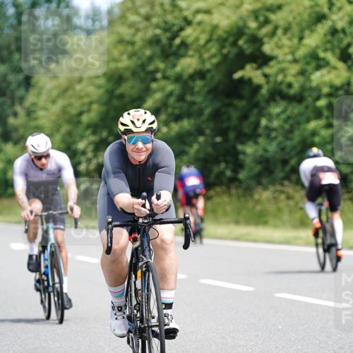 21.06.2026 - Viking Triathlon Michael Burmester http://msf.ph/oto/9868220 21.06.2026 12:22:46 Radfahren 134, 142, 158, 279, 329, 364, 436, 442, 577, 602, 630 meine-sportfotos.de