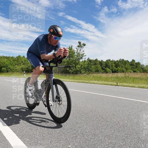 21.06.2026 - Viking Triathlon Michael Burmester http://msf.ph/oto/9868347 21.06.2026 11:47:07 Radfahren 122, 241, 286, 301, 365, 459, 552, 619 meine-sportfotos.de