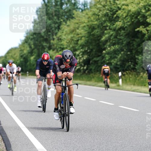 21.06.2026 - Viking Triathlon Michael Burmester http://msf.ph/oto/9868393 21.06.2026 12:23:39 Radfahren 8, 16, 46, 62, 65, 73, 98, 103, 119, 126, 136, 165, 177, 222, 223, 225, 256, 256, 280, 380, 388, 457, 527, 530, 546, 563, 569, 605, 615, 634, 654 meine-sportfotos.de