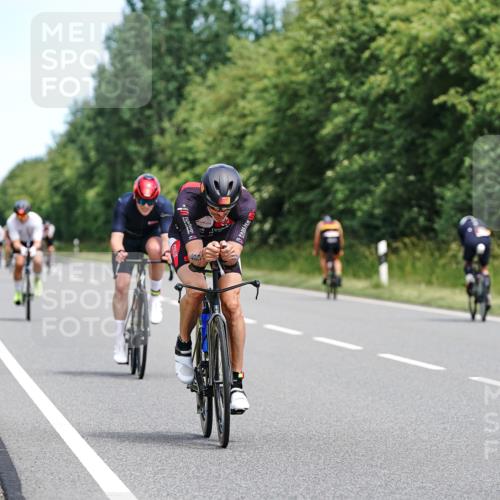 21.06.2026 - Viking Triathlon Michael Burmester http://msf.ph/oto/9868397 21.06.2026 12:23:40 Radfahren 8, 16, 46, 62, 65, 73, 98, 103, 119, 126, 136, 165, 177, 222, 223, 225, 256, 256, 280, 380, 388, 457, 527, 530, 546, 563, 569, 605, 615, 634, 654 meine-sportfotos.de