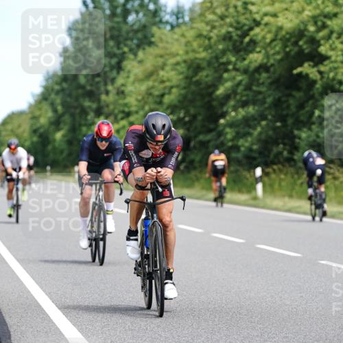 21.06.2026 - Viking Triathlon Michael Burmester http://msf.ph/oto/9868401 21.06.2026 12:23:40 Radfahren 8, 16, 46, 62, 65, 73, 98, 103, 119, 126, 136, 165, 177, 222, 223, 225, 256, 256, 280, 380, 388, 457, 527, 530, 546, 563, 569, 605, 615, 634, 654 meine-sportfotos.de