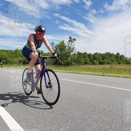 21.06.2026 - Viking Triathlon Michael Burmester http://msf.ph/oto/9868411 21.06.2026 11:47:53 Radfahren 24, 37, 185, 220, 356, 378, 416, 427, 464, 474, 483, 559, 578, 601 meine-sportfotos.de