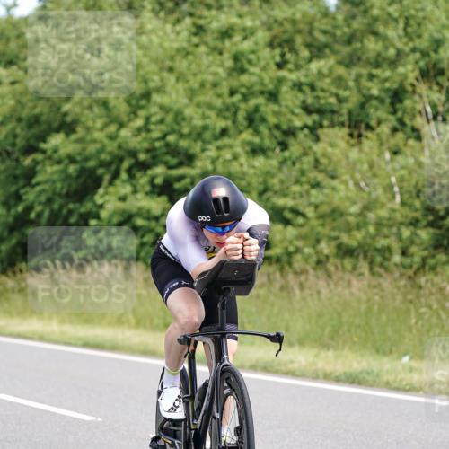 21.06.2026 - Viking Triathlon Michael Burmester http://msf.ph/oto/9868468 21.06.2026 12:23:46 Radfahren 8, 16, 46, 62, 65, 98, 103, 119, 136, 177, 222, 223, 256, 256, 280, 357, 368, 388, 457, 527, 530, 546, 563, 569, 605, 615, 634, 654 meine-sportfotos.de