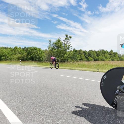 21.06.2026 - Viking Triathlon Michael Burmester http://msf.ph/oto/9868472 21.06.2026 11:48:29 Radfahren 34, 45, 97, 125, 125, 150, 150, 188, 197, 250, 303, 327, 340, 434, 485, 553, 553, 616, 622, 622, 651, 652, 663, 665, 669 meine-sportfotos.de