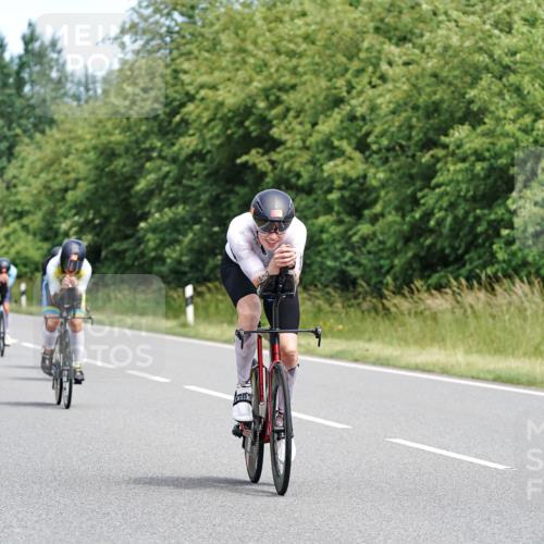 21.06.2026 - Viking Triathlon Michael Burmester http://msf.ph/oto/9868481 21.06.2026 12:23:48 Radfahren 8, 46, 62, 65, 98, 103, 119, 136, 177, 222, 223, 256, 280, 353, 357, 368, 457, 527, 530, 546, 563, 569, 605, 615, 654 meine-sportfotos.de