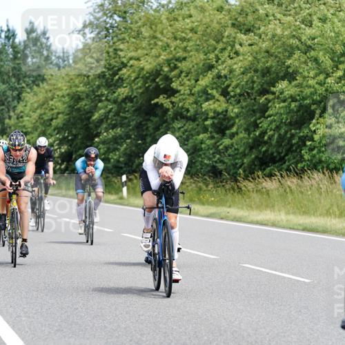 21.06.2026 - Viking Triathlon Michael Burmester http://msf.ph/oto/9868499 21.06.2026 12:23:49 Radfahren 8, 46, 62, 65, 98, 103, 119, 136, 177, 222, 223, 256, 280, 353, 357, 368, 457, 527, 530, 534, 563, 569, 605, 654 meine-sportfotos.de