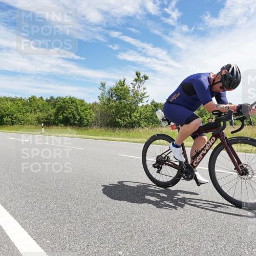 21.06.2026 - Viking Triathlon Michael Burmester http://msf.ph/oto/9868511 21.06.2026 11:48:47 Radfahren 125, 150, 250, 250, 283, 291, 305, 553, 616, 622, 669 meine-sportfotos.de