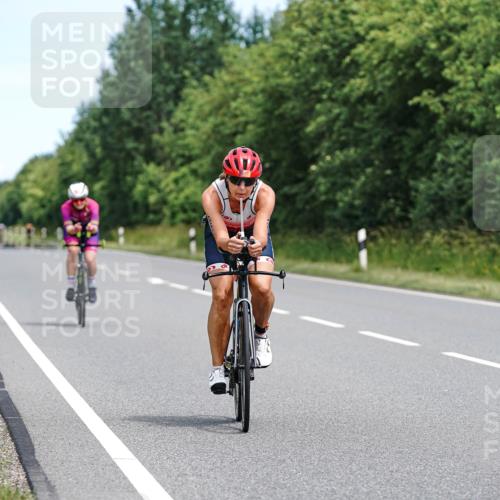 21.06.2026 - Viking Triathlon Michael Burmester http://msf.ph/oto/9868603 21.06.2026 12:24:06 Radfahren 58, 353, 357, 357, 368, 534 meine-sportfotos.de