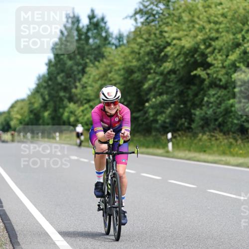 21.06.2026 - Viking Triathlon Michael Burmester http://msf.ph/oto/9868620 21.06.2026 12:24:08 Radfahren 58, 353, 357, 357, 358, 368, 534 meine-sportfotos.de