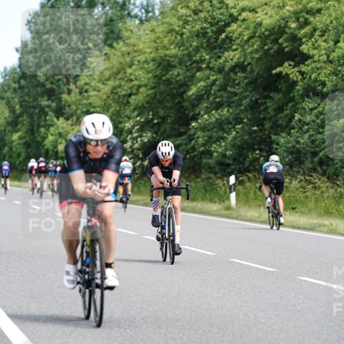 21.06.2026 - Viking Triathlon Michael Burmester http://msf.ph/oto/9868639 21.06.2026 12:24:23 Radfahren 164, 350, 357, 358, 362, 362, 494, 660 meine-sportfotos.de