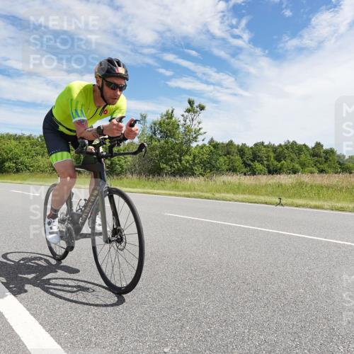 21.06.2026 - Viking Triathlon Michael Burmester http://msf.ph/oto/9868669 21.06.2026 11:50:17 Radfahren 33, 76, 152, 244, 272, 297, 297, 300, 333, 519, 614, 633 meine-sportfotos.de