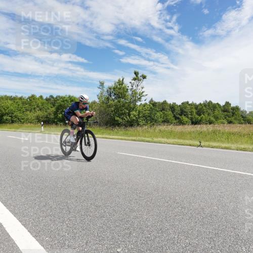 21.06.2026 - Viking Triathlon Michael Burmester http://msf.ph/oto/9868696 21.06.2026 11:50:32 Radfahren 33, 76, 92, 107, 151, 174, 229, 297, 351, 376, 385, 414, 422, 512, 557, 574, 618, 641, 641 meine-sportfotos.de