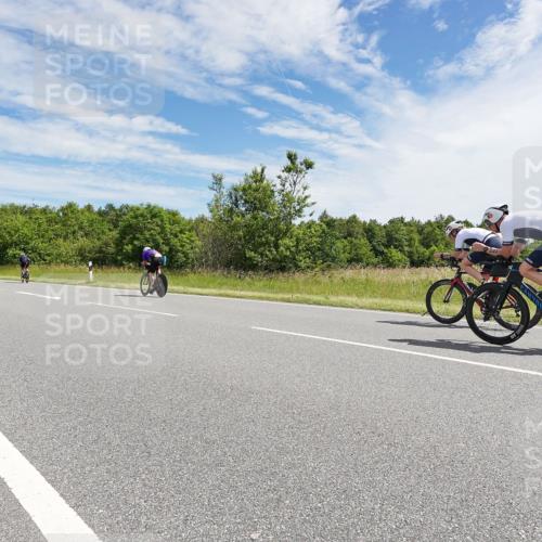 21.06.2026 - Viking Triathlon Michael Burmester http://msf.ph/oto/9868712 21.06.2026 11:50:36 Radfahren 33, 88, 92, 107, 151, 174, 229, 351, 376, 385, 414, 422, 512, 557, 574, 618, 641, 641 meine-sportfotos.de