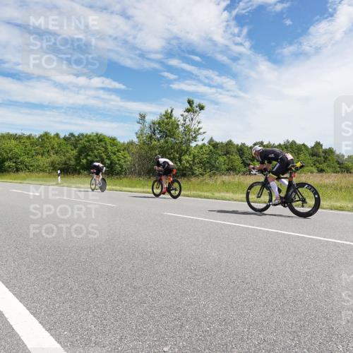 21.06.2026 - Viking Triathlon Michael Burmester http://msf.ph/oto/9868763 21.06.2026 11:51:08 Radfahren 106, 413, 564, 590, 647 meine-sportfotos.de