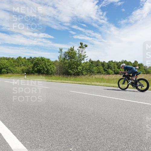 21.06.2026 - Viking Triathlon Michael Burmester http://msf.ph/oto/9868788 21.06.2026 11:51:13 Radfahren 85, 106, 153, 193, 274, 413, 502, 564, 590, 647 meine-sportfotos.de