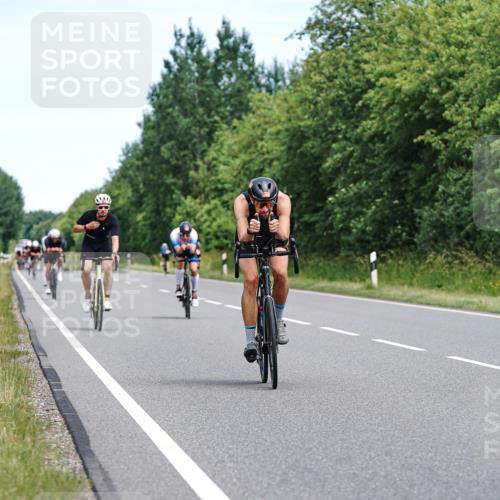 21.06.2026 - Viking Triathlon Michael Burmester http://msf.ph/oto/9868789 21.06.2026 12:25:00 Radfahren 44, 48, 54, 55, 91, 163, 166, 173, 176, 179, 206, 306, 313, 348, 419, 455, 565, 608 meine-sportfotos.de
