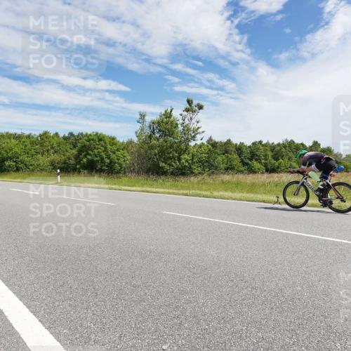 21.06.2026 - Viking Triathlon Michael Burmester http://msf.ph/oto/9868843 21.06.2026 11:52:01 Radfahren 61, 77, 80, 80, 141, 359, 423, 491, 550, 636 meine-sportfotos.de