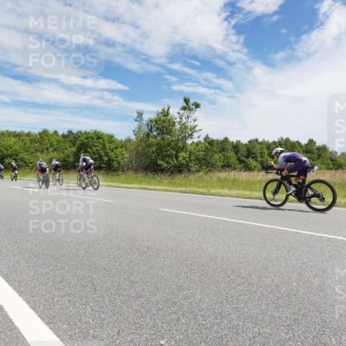 21.06.2026 - Viking Triathlon Michael Burmester http://msf.ph/oto/9868859 21.06.2026 11:52:06 Radfahren 61, 77, 80, 80, 141, 359, 410, 423, 491, 550, 636, 660 meine-sportfotos.de