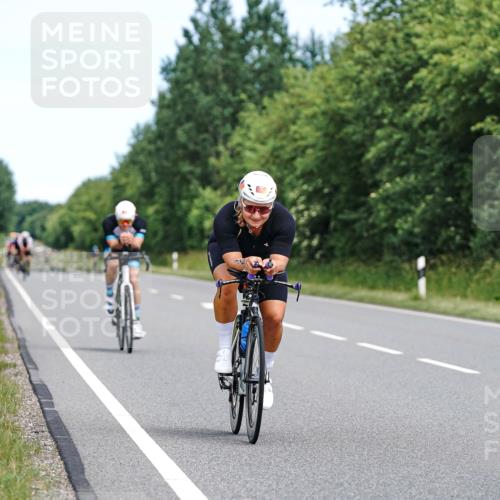 21.06.2026 - Viking Triathlon Michael Burmester http://msf.ph/oto/9868860 21.06.2026 12:25:11 Radfahren 26, 36, 44, 48, 55, 91, 105, 163, 166, 173, 179, 206, 306, 313, 316, 348, 387, 419, 455, 565, 608 meine-sportfotos.de