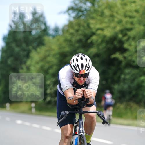 21.06.2026 - Viking Triathlon Michael Burmester http://msf.ph/oto/9868902 21.06.2026 12:25:22 Radfahren 26, 36, 44, 55, 91, 105, 163, 179, 251, 259, 316, 387, 419, 455, 556 meine-sportfotos.de