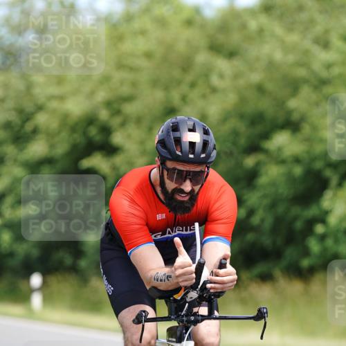 21.06.2026 - Viking Triathlon Michael Burmester http://msf.ph/oto/9868931 21.06.2026 12:25:30 Radfahren 36, 105, 251, 259, 316, 374, 387, 426, 556, 646 meine-sportfotos.de