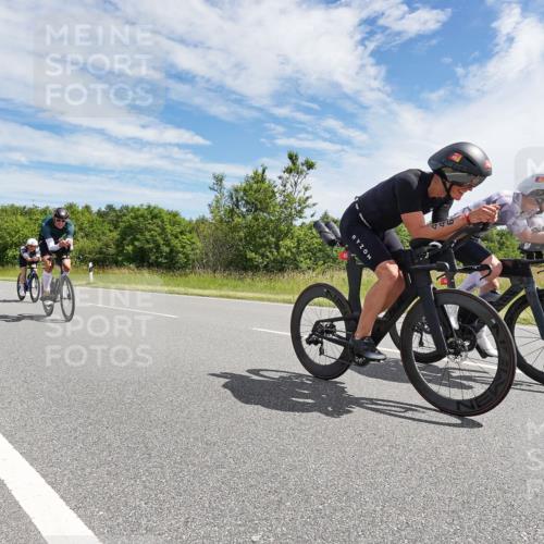21.06.2026 - Viking Triathlon Michael Burmester http://msf.ph/oto/9868943 21.06.2026 11:52:58 Radfahren 104, 109, 135, 145, 178, 180, 202, 383, 446, 452, 452, 496, 500, 515, 603, 610 meine-sportfotos.de
