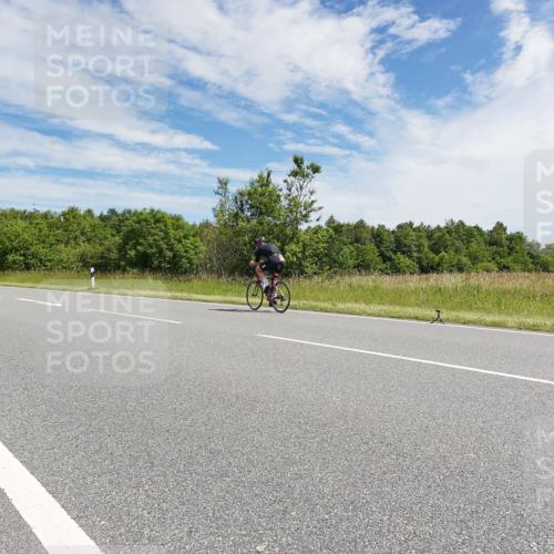 21.06.2026 - Viking Triathlon Michael Burmester http://msf.ph/oto/9868999 21.06.2026 11:53:28 Radfahren 1, 4, 59, 400, 538 meine-sportfotos.de