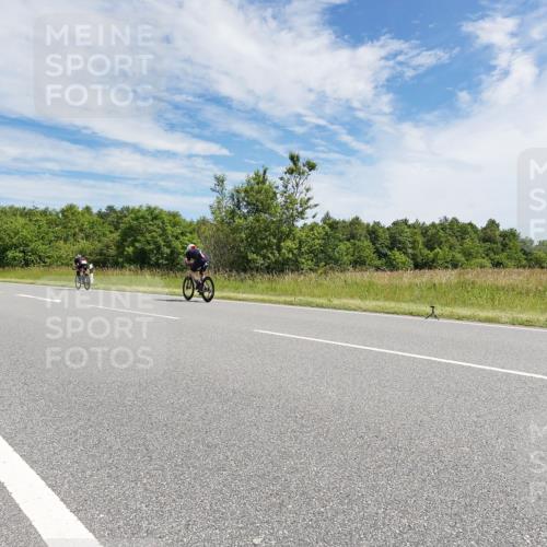 21.06.2026 - Viking Triathlon Michael Burmester http://msf.ph/oto/9869015 21.06.2026 11:55:36 Radfahren 7, 21, 28, 49, 147, 279, 318, 324, 360, 637, 650, 666 meine-sportfotos.de